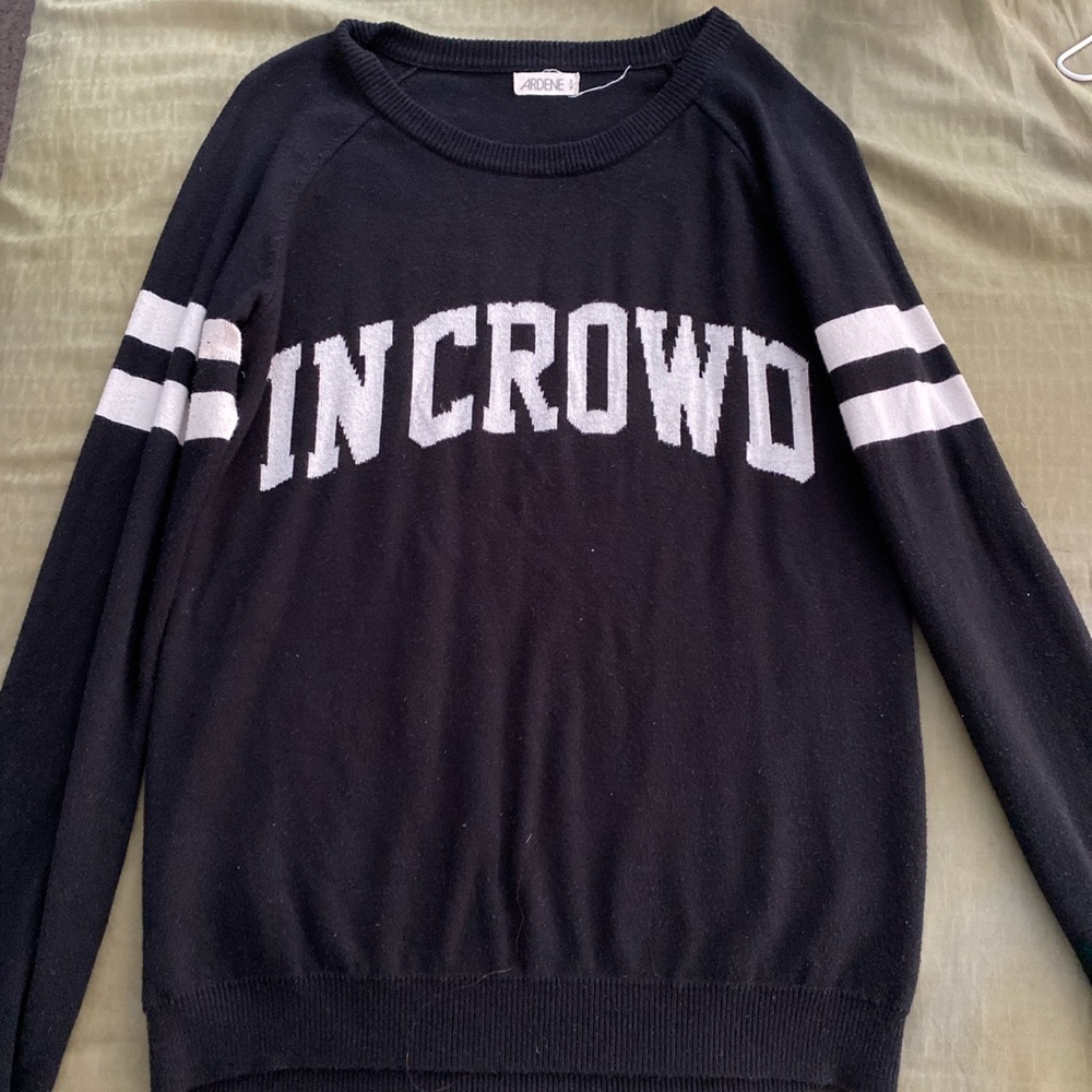 Sweatshirt